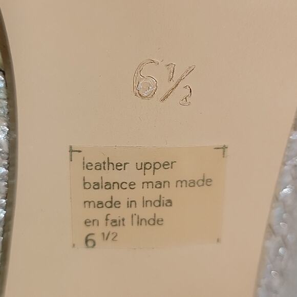 Seychelles Whirl Embossed Gold Metallic Round Toe Slingback Pumps Womens 6.5 NEW - Picture 12 of 15